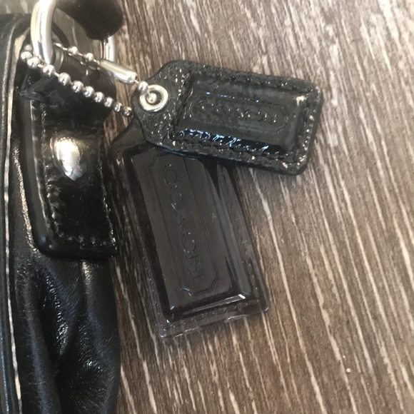 Coach - Picture 4 of 16